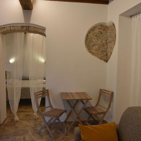 Elba Borgo Di Latrano Daire Magazzini  Dış mekan fotoğraf