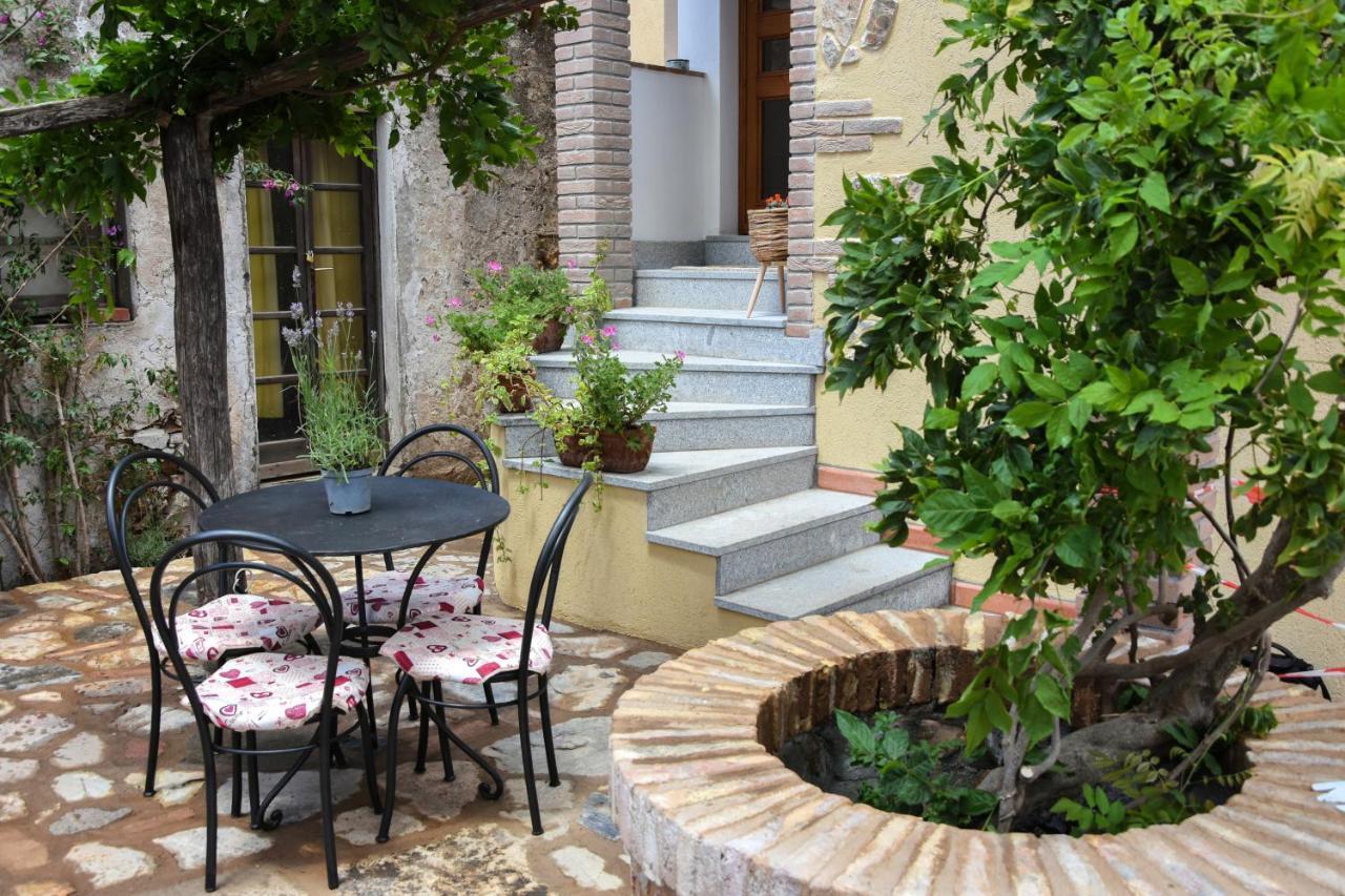 Elba Borgo Di Latrano Daire Magazzini  Dış mekan fotoğraf
