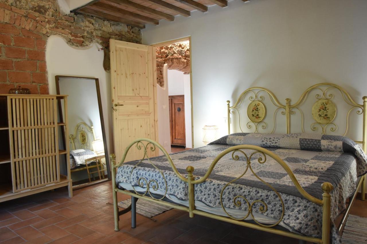 Elba Borgo Di Latrano Daire Magazzini  Oda fotoğraf