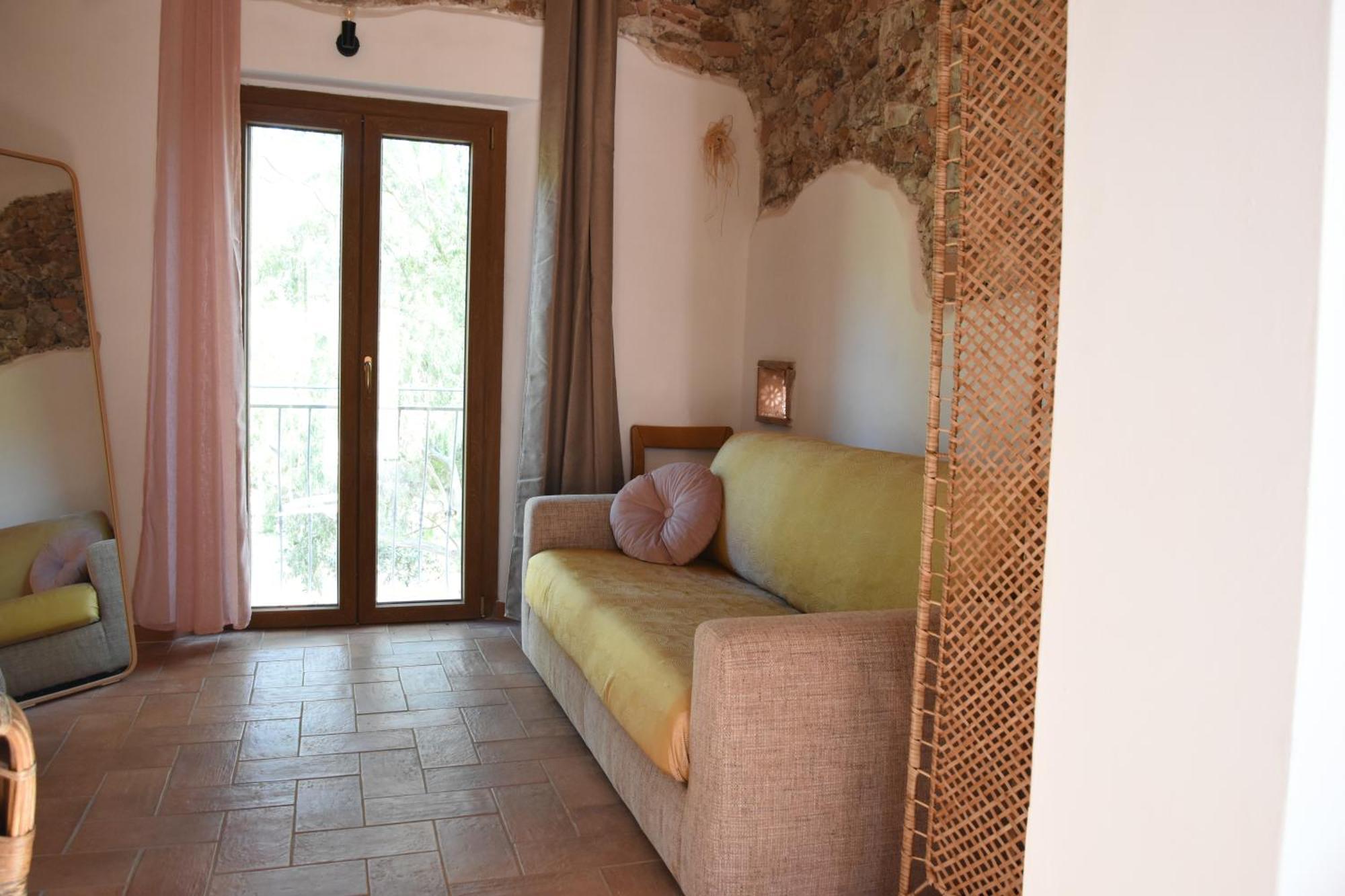 Elba Borgo Di Latrano Daire Magazzini  Oda fotoğraf